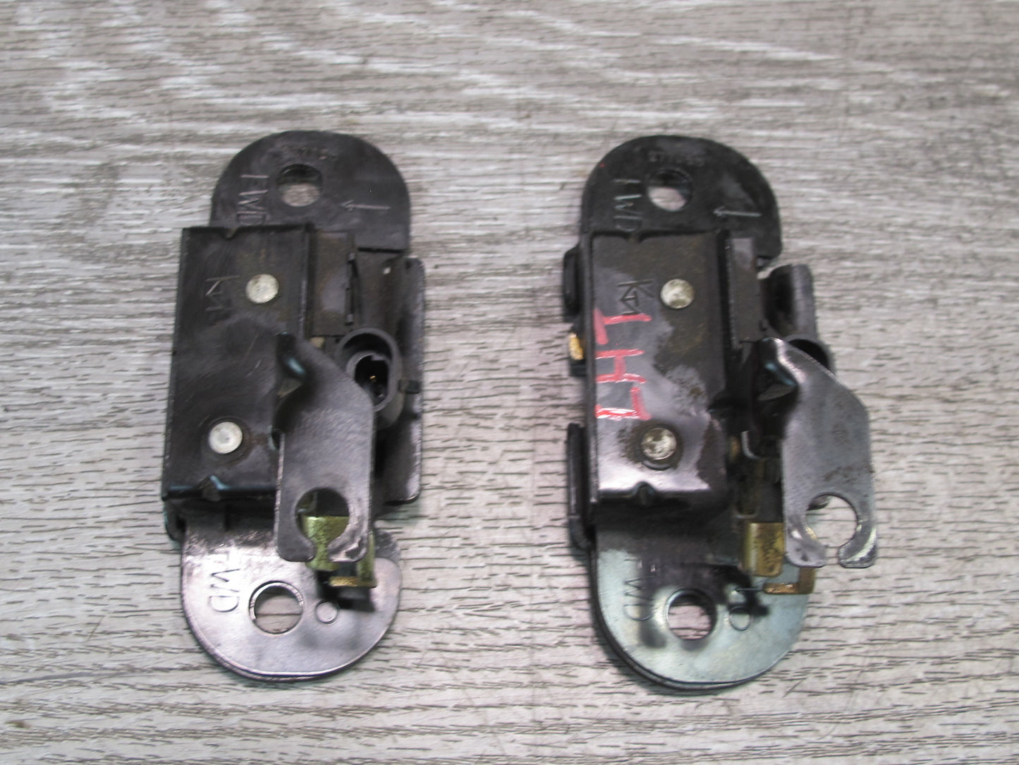 2003-2009 Hummer H2 Rear Trunk Lid Tailgate Liftgate Trunk Lock Latch Set