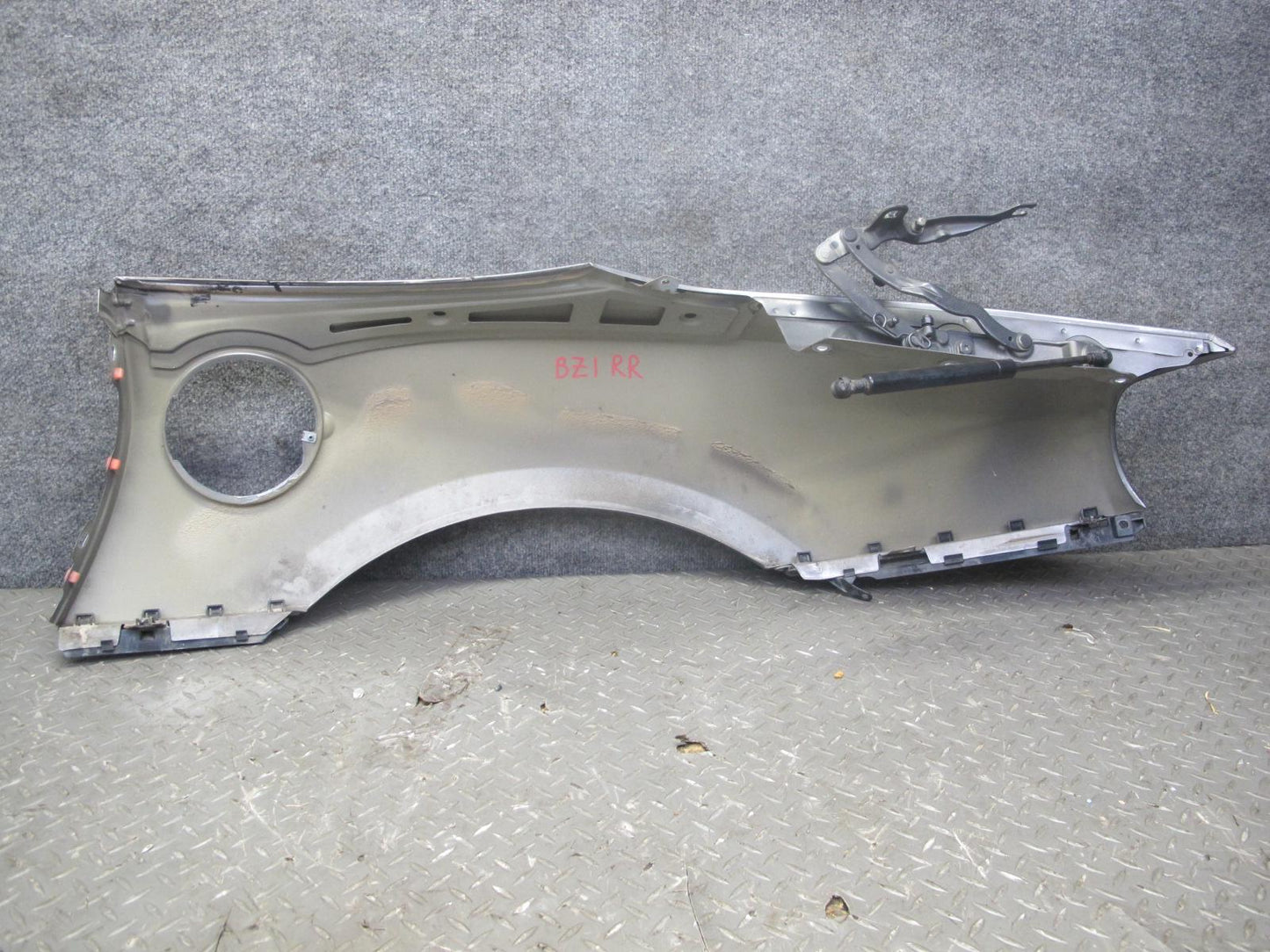03-08 BMW E85 Z4 Rear Right Quarter Fender Shell Cover Panel w Trunk Hinge OEM