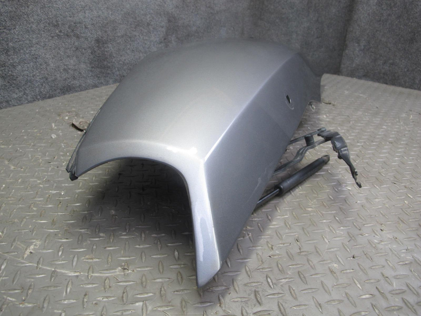 03-08 BMW E85 Z4 Rear Left Quarter Fender Shell Cover Panel w Trunk Hinge OEM
