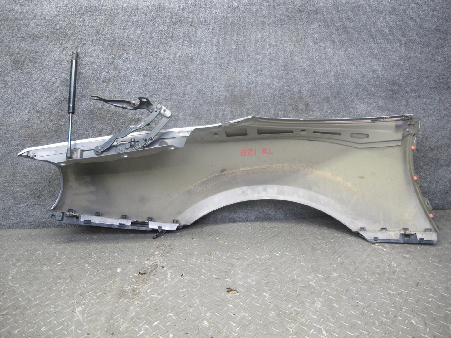 03-08 BMW E85 Z4 Rear Left Quarter Fender Shell Cover Panel w Trunk Hinge OEM