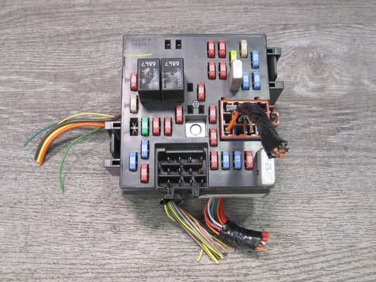 2005-2007 Hummer H2 Dash Cabin Interior Junction Fuse Relay Box 15266952