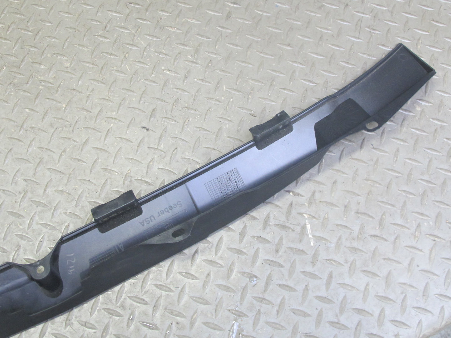 03-08 BMW E85 Z4 Folding TOP Ccompartment Lid Cover Panel w Deflector Trim OEM