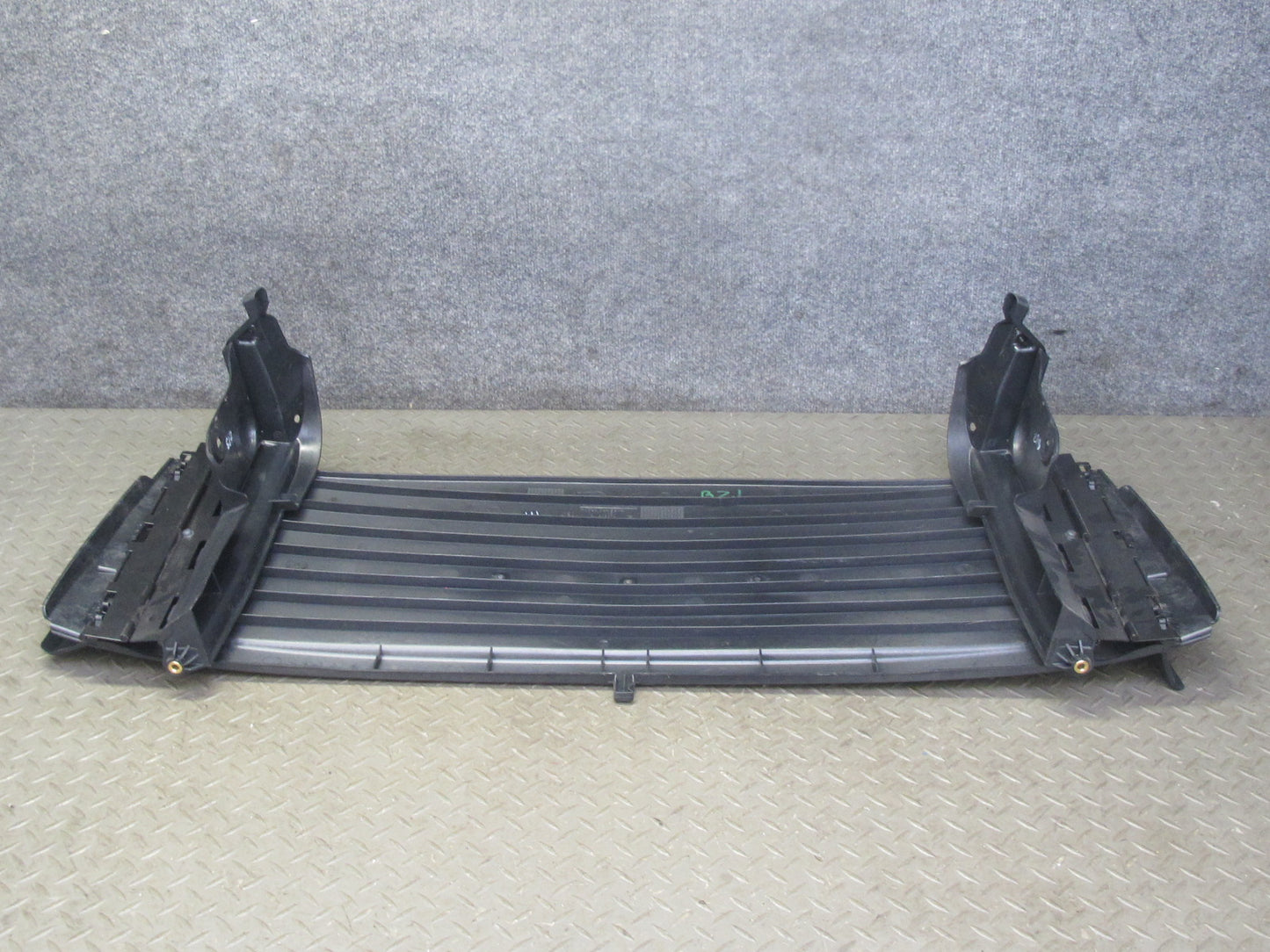 03-08 BMW E85 Z4 Folding TOP Ccompartment Lid Cover Panel w Deflector Trim OEM
