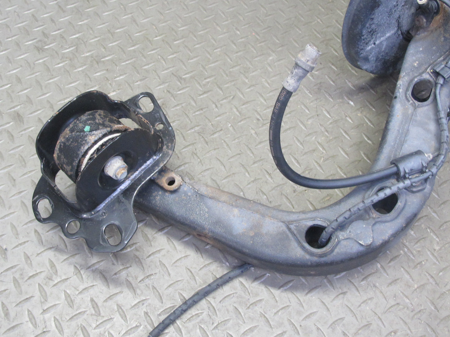 03-08 BMW E85 Z4 RWD Rear Right Spindle Knuckle Trailing Arm Hub Bearing 96K OEM