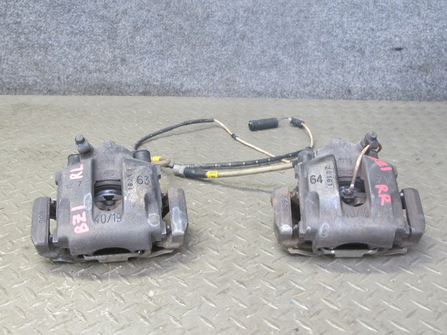 03-08 BMW E86 E85 Z4 3.0L RWD Set of 2 Rear Left & Right Brake Caliper 96K OEM