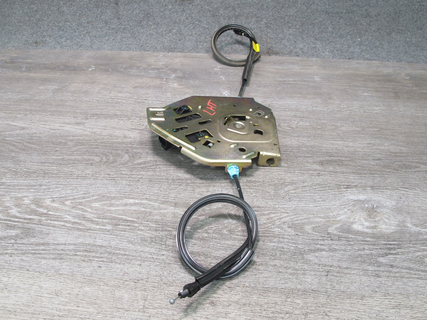 2003-2009 Hummer H2 Rear Trunk Lid Tailgate Liftgate Lock Latch w Cables