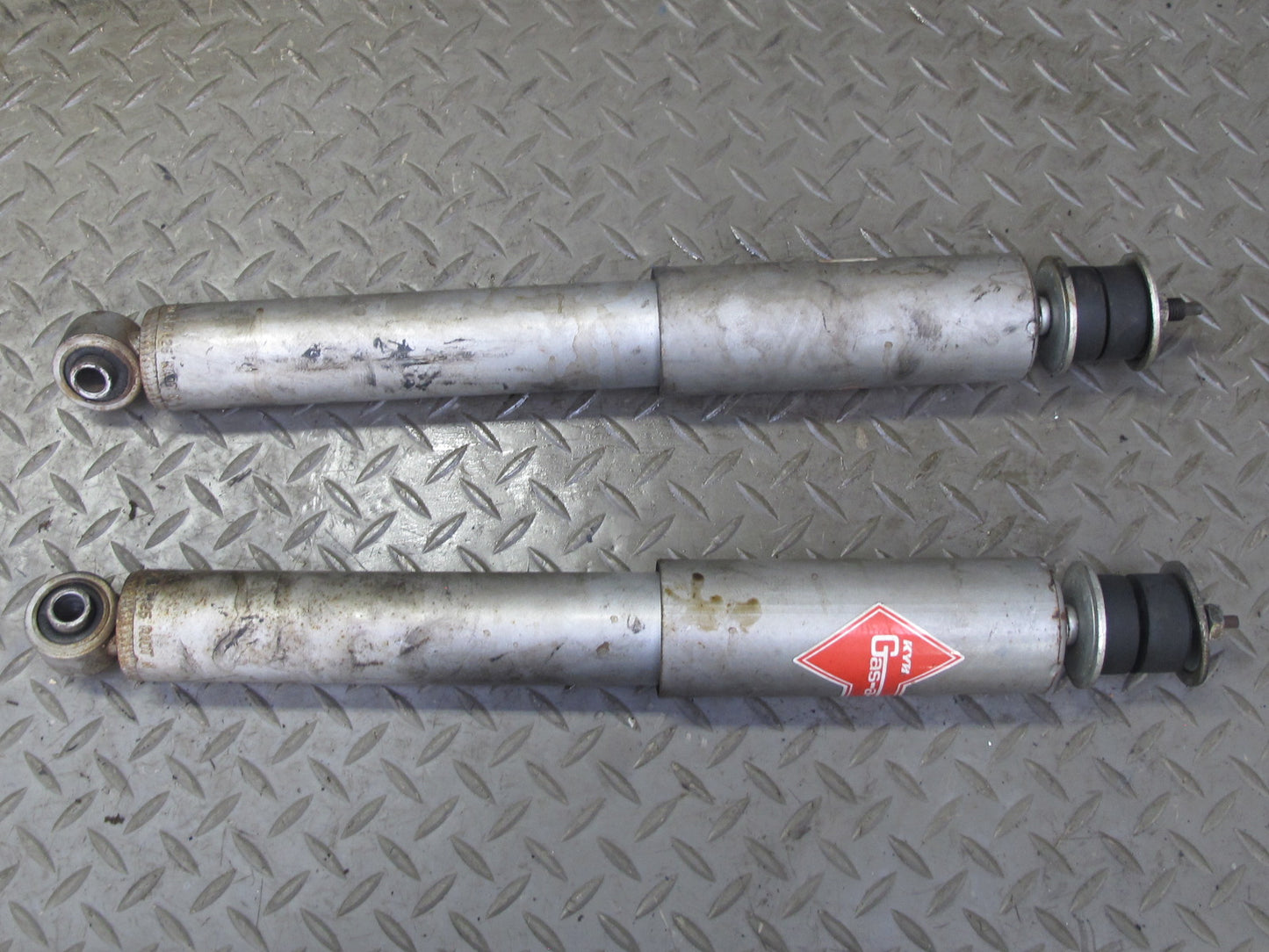99-01 Isuzu Vehicross Front & Rear Shock Strut Absorber w Coil & Crossmember Set