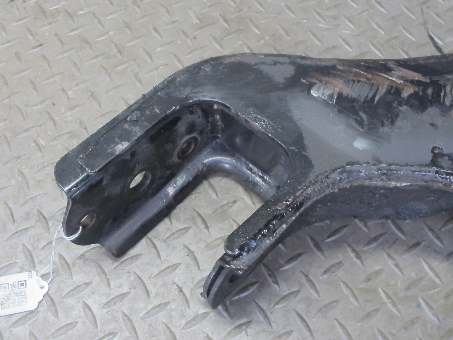 99-01 Isuzu Vehicross Front Right Suspension Lower Control Arm OEM