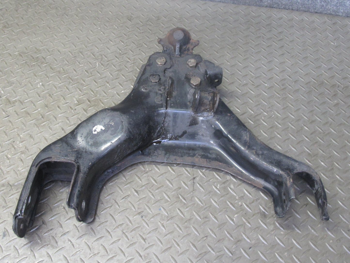 99-01 Isuzu Vehicross Front Left Suspension Lower Control Arm OEM