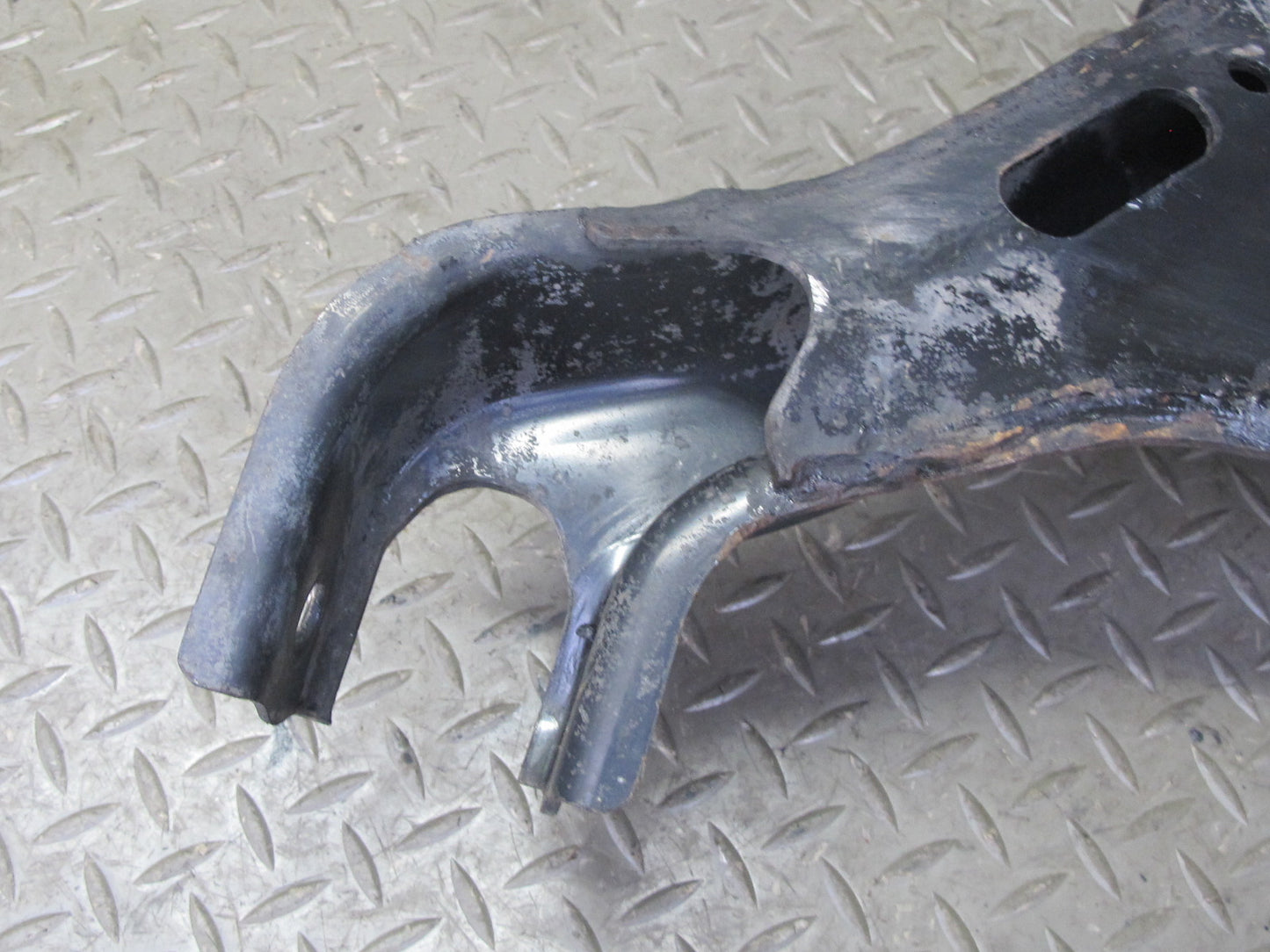 99-01 Isuzu Vehicross Front Left Suspension Lower Control Arm OEM