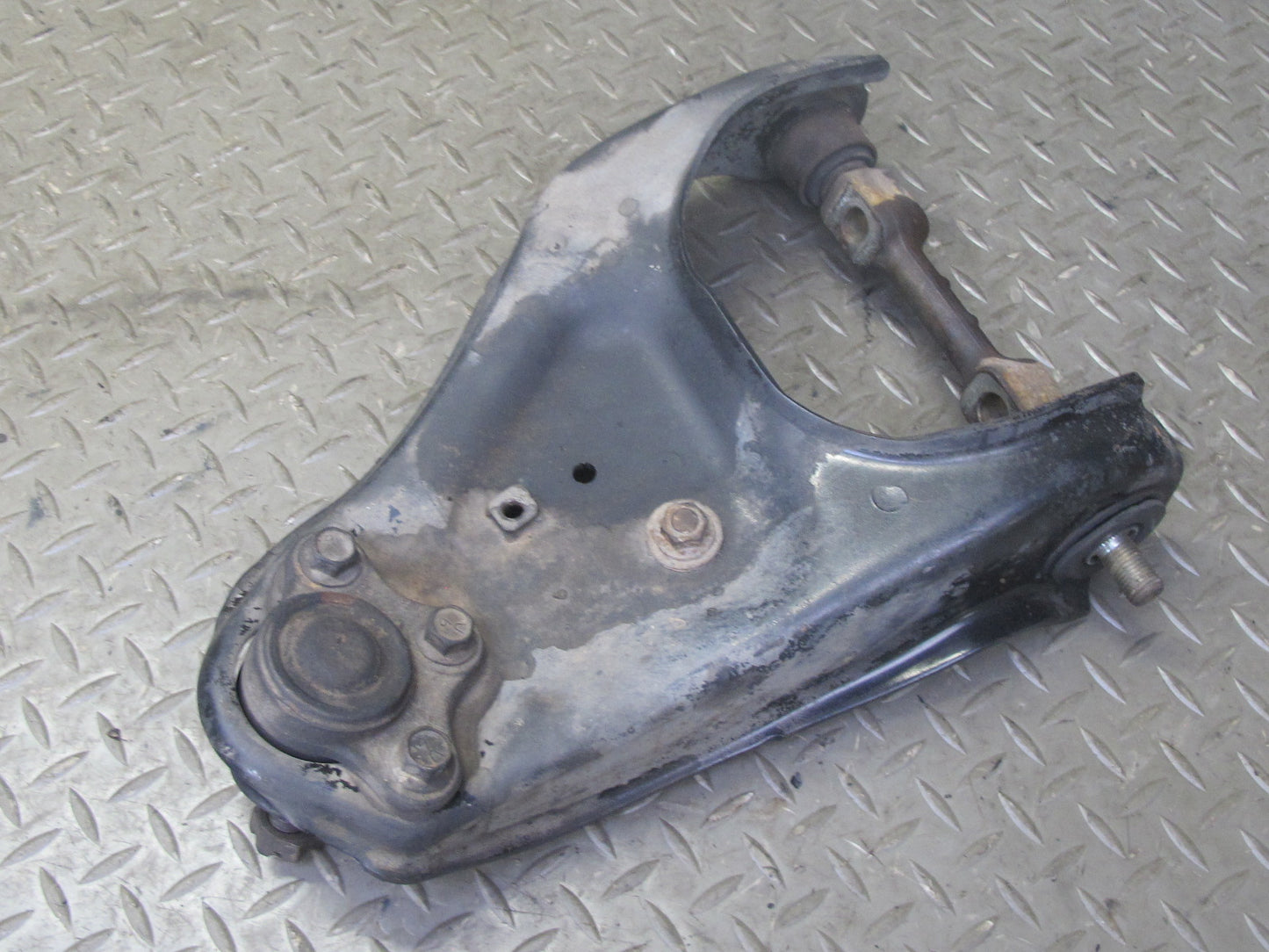 99-01 Isuzu Vehicross Front Right Suspension Upper Control Arm OEM