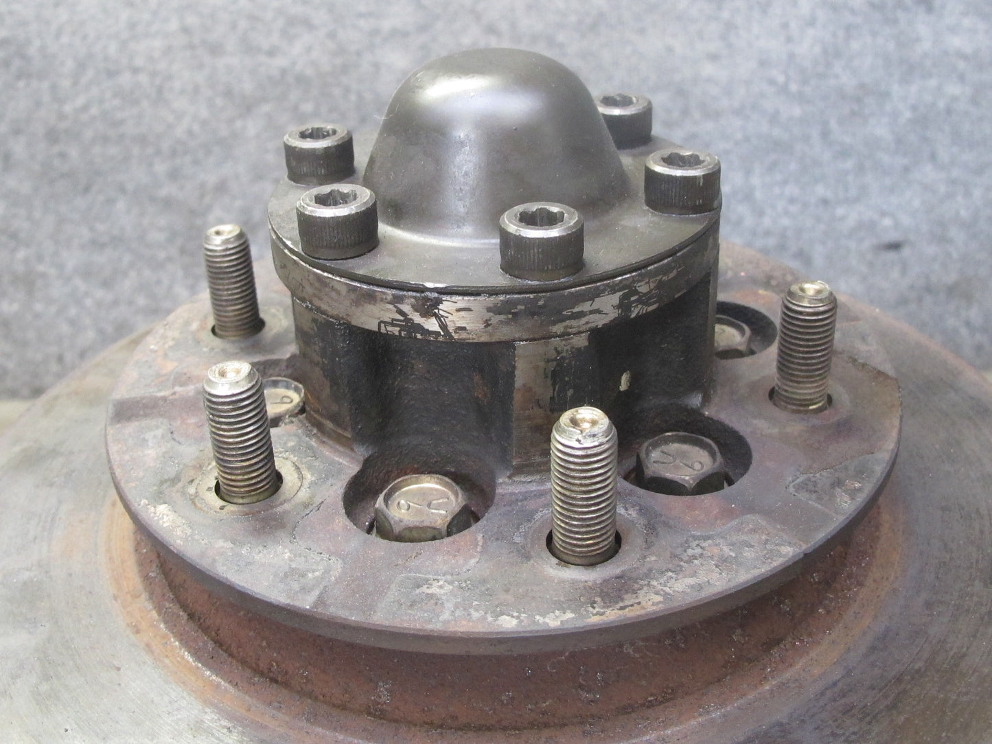 99-01 Isuzu Vehicross Front Left Spindle Knuckle Wheel Hub w Brake Rotor OEM