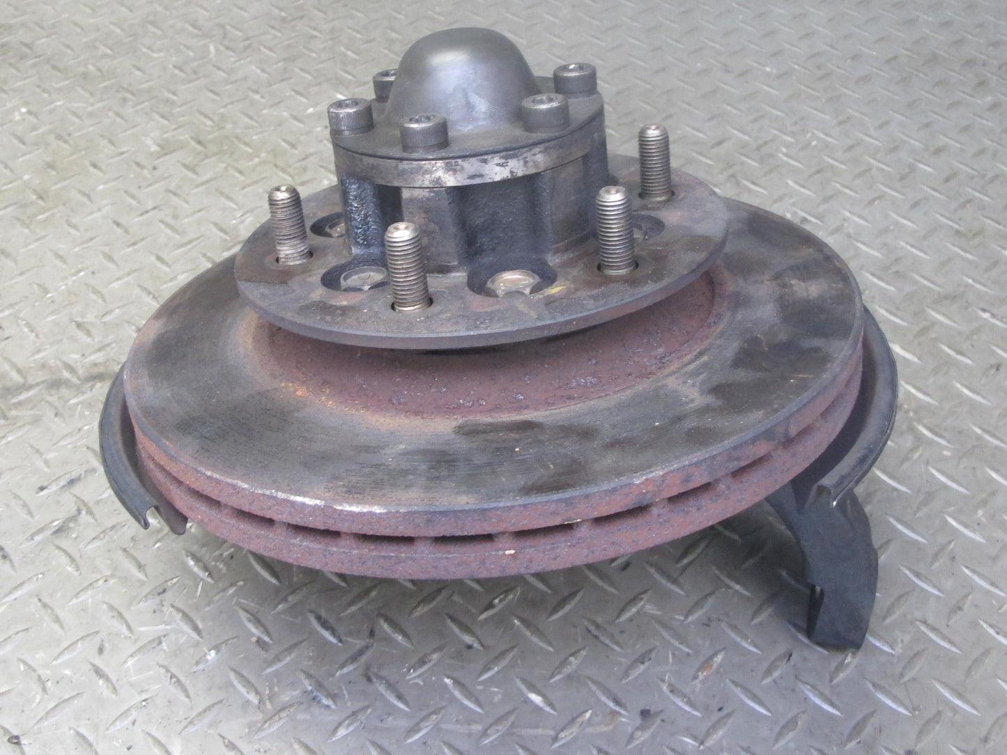 99-01 Isuzu Vehicross Front Left Spindle Knuckle Wheel Hub w Brake Rotor OEM