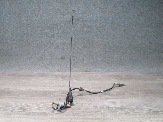 2003-2007 Hummer H2 Front Right Fender Radio Antenna