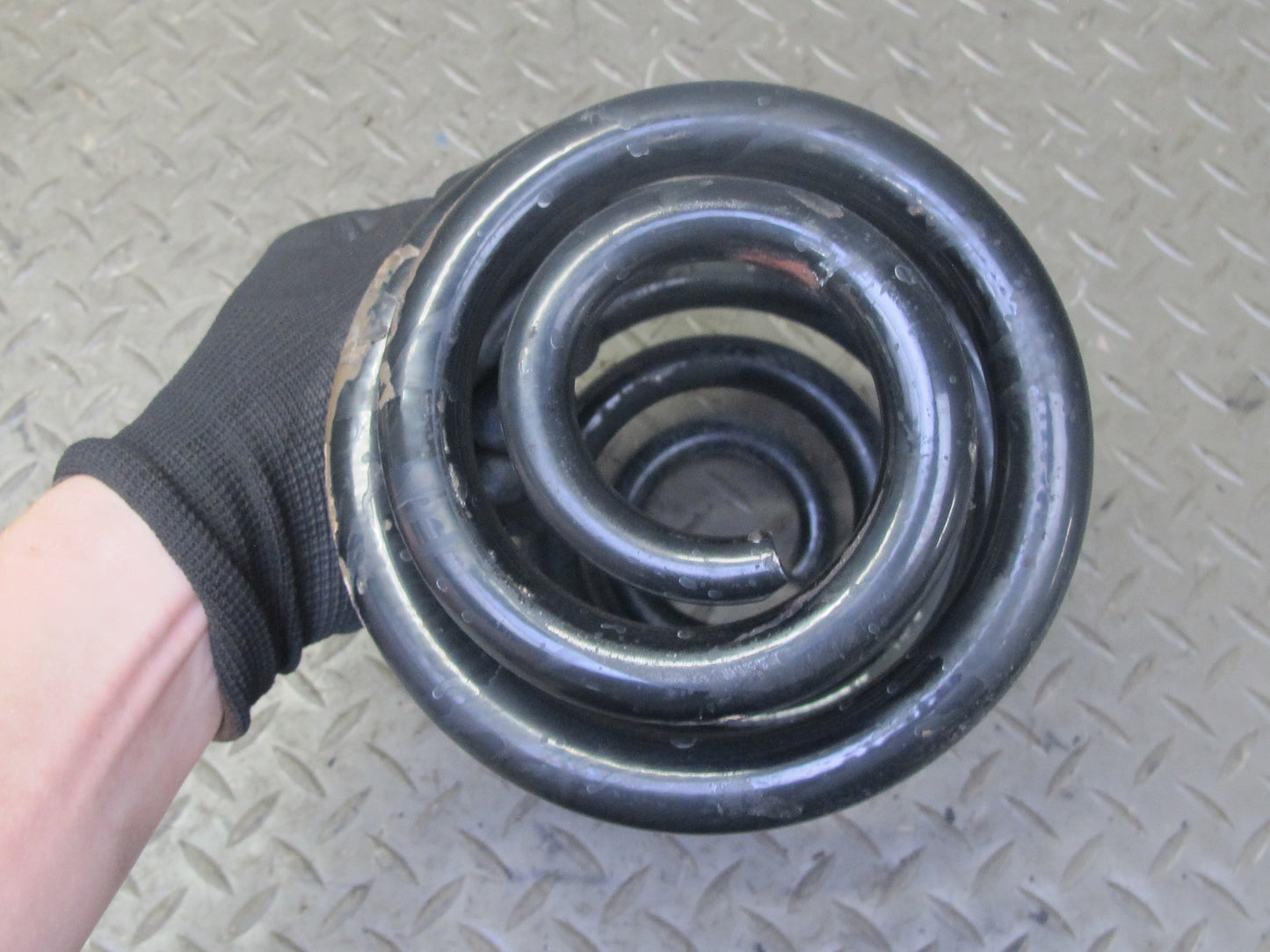 99-03 VW Eurovan T4 Camper Set of 2 Rear Left & Right Coil Spring w Bushing OEM