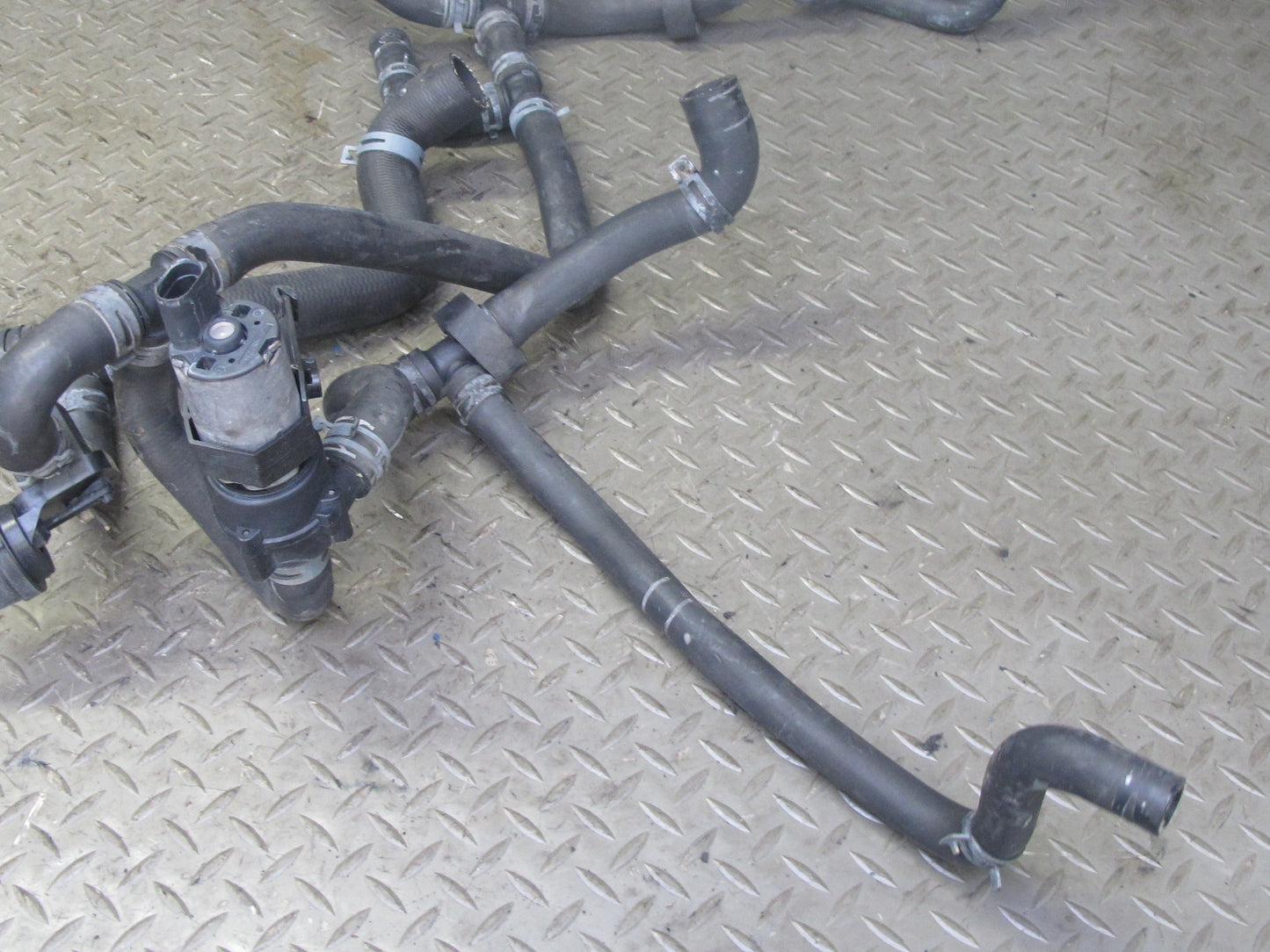 01-03 VW Eurovan T4 2.8L Engine Coolant Hose Pipe Line Set OEM