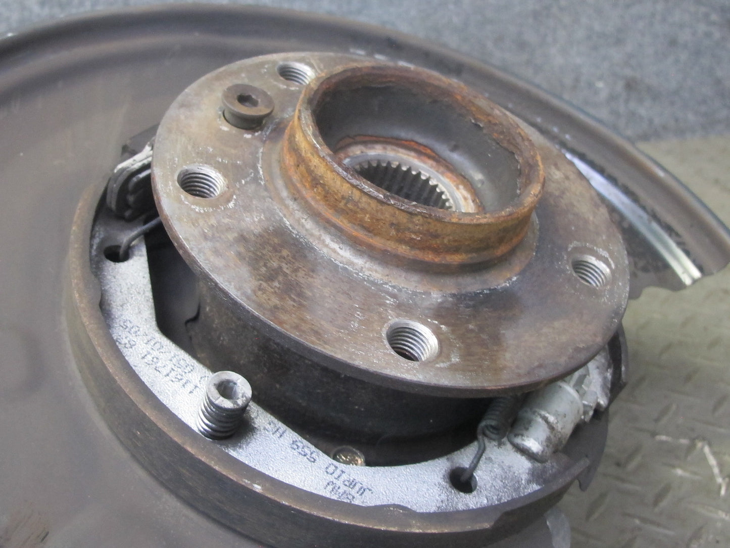 01-06 BMW E46 330i 330Ci RWD Rear Right Knuckle Wheel Hub Trailing Arm OEM