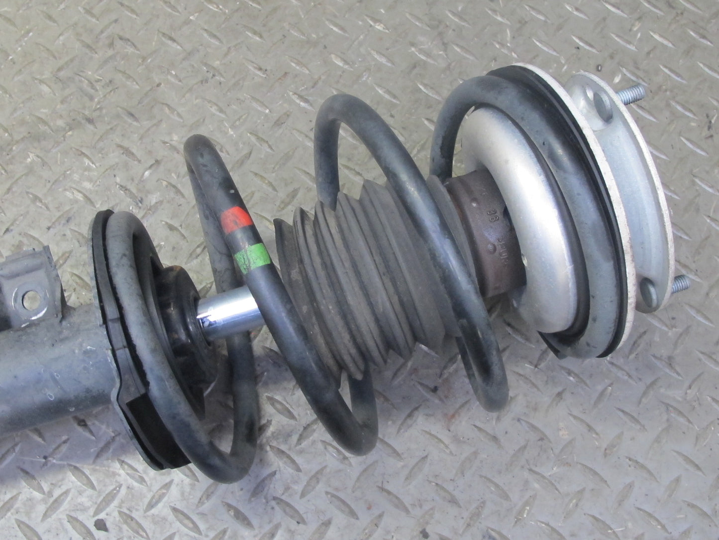 01-06 BMW E46 330Ci ZHP Sedan Coupe Front Right Sport Strut Shock Absorber OEM