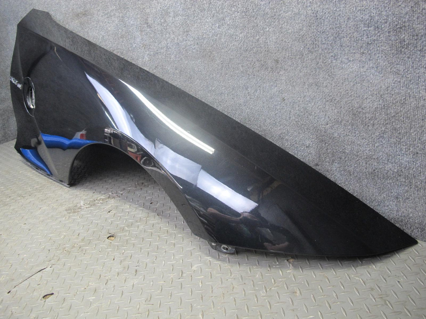 03-08 BMW E85 Z4 Front Right Fender Shell Cover Panel Black OEM