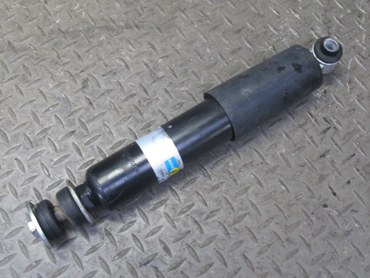 01-03 VW Eurovan T4 Camper Bilstein Rear Left & Right Strut Shock Absorber Set