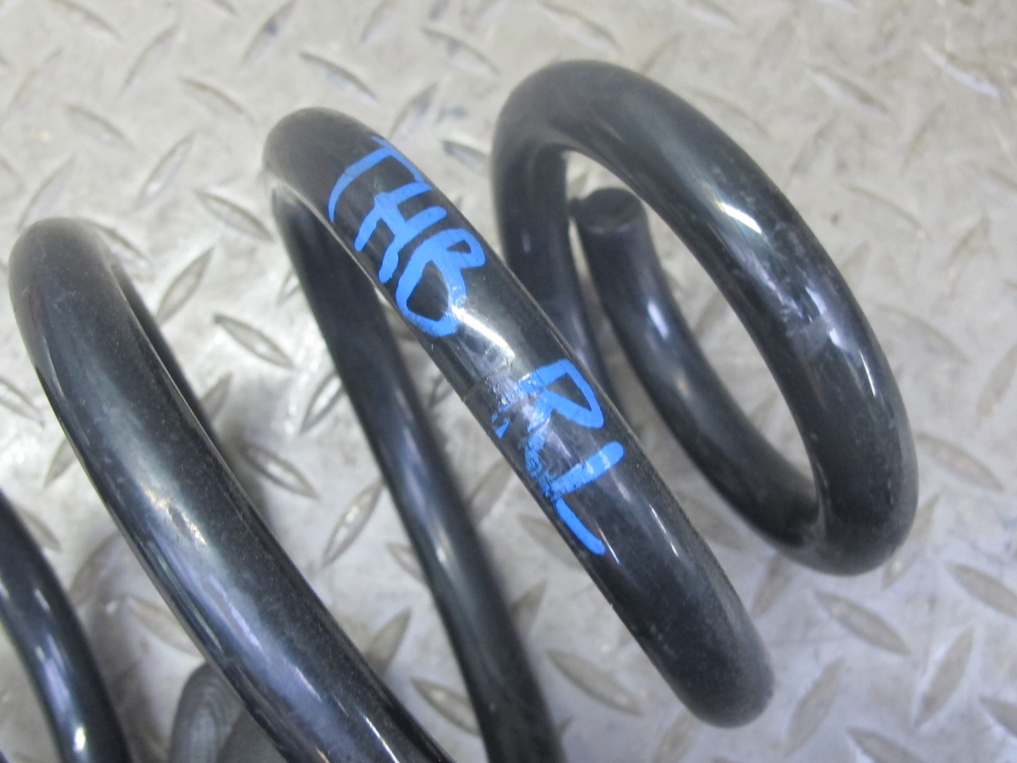 94-99 BMW E36 325iC 328iC Convertible Set of 2 Rear Left & Right Coil Spring OEM