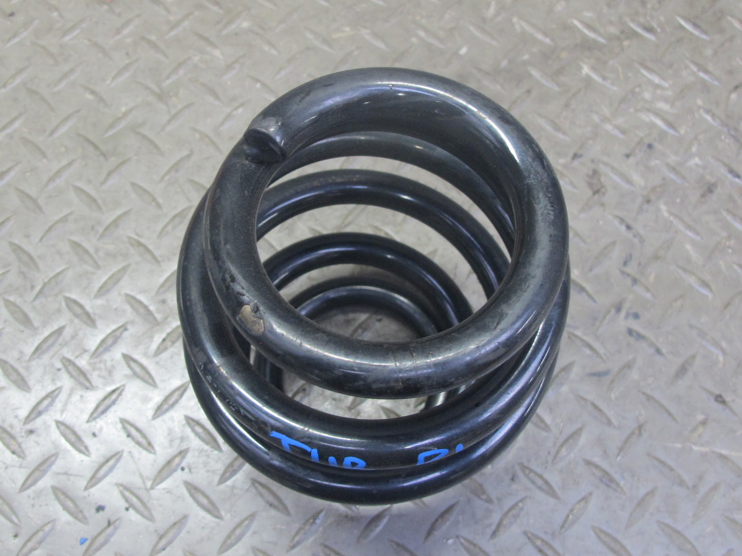 94-99 BMW E36 325iC 328iC Convertible Set of 2 Rear Left & Right Coil Spring OEM