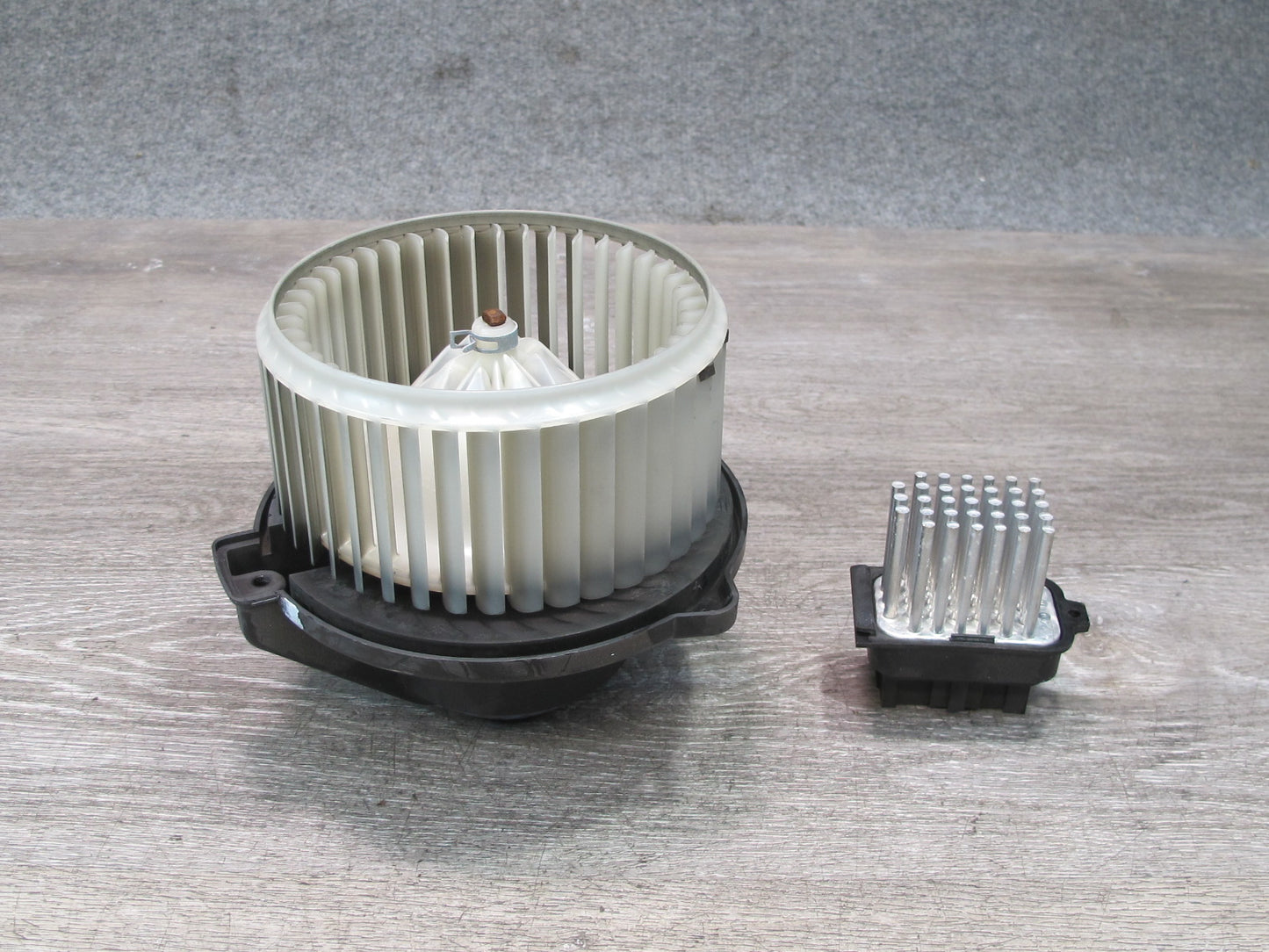 03-08 BMW E86 E85 Z4 A/C Heater Blower Motor Fan & Resistor OEM