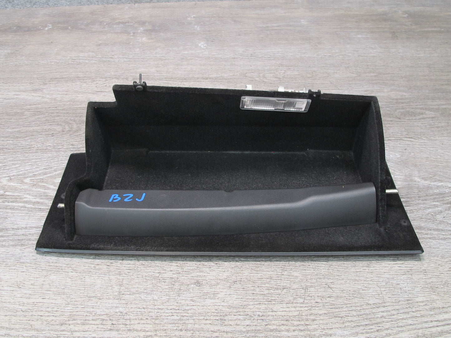 06-08 BMW E86 E85 Z4 Dash Front Right Glove Box Compartment Storage Black OEM