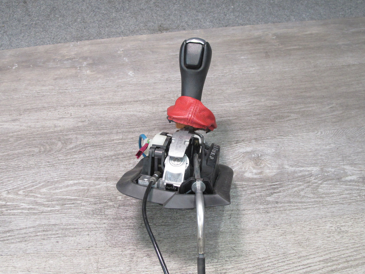 06-08 BMW E85 Z4 3.0L A/T Automatic Transmission Shifter w Knob & Cable Assy OEM