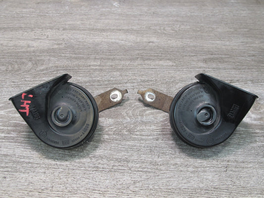 2003-2009 Hummer H2 High & Low Tone Note Pitch Horn Signal Set of 2