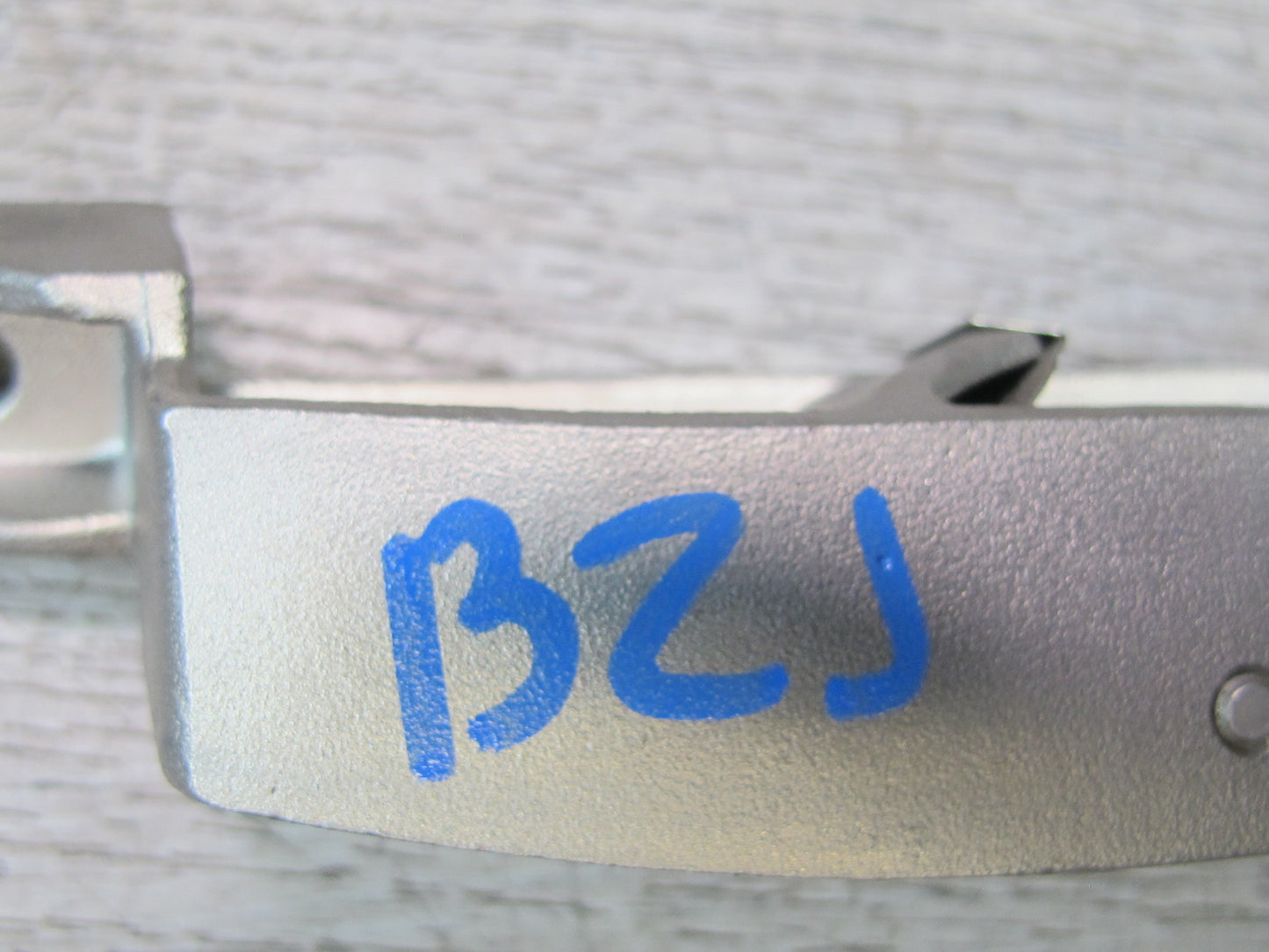 03-08 BMW E85 Z4 Set of 2 Left & Right Soft TOP Lock Striker Latch OEM