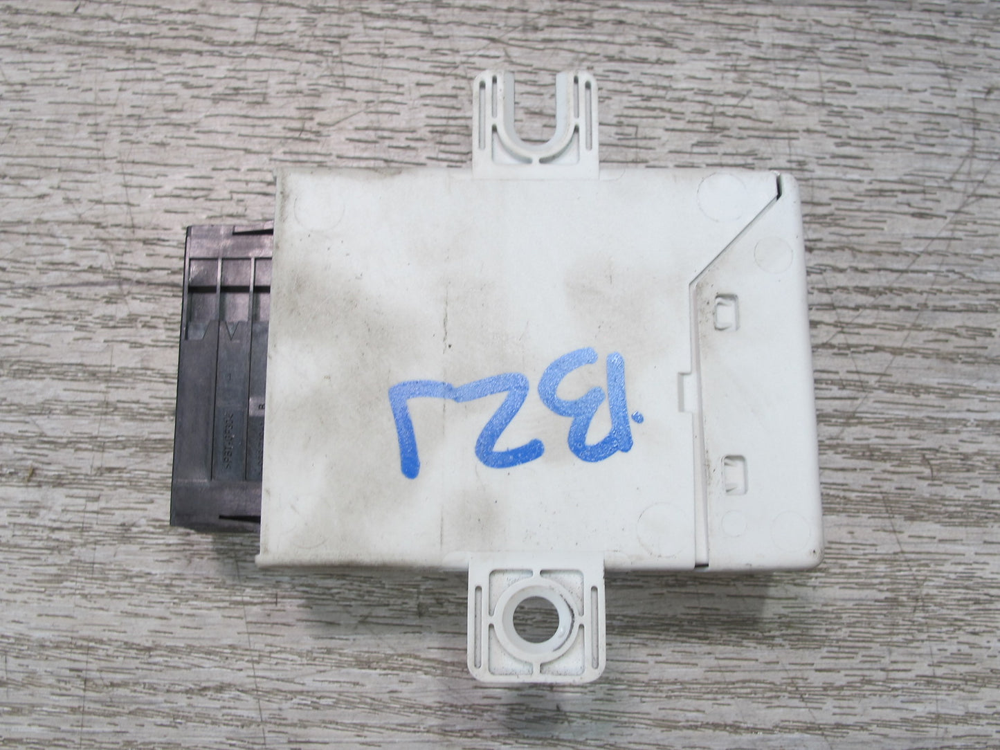 07-08 BMW E86 E85 Z4 3.0L 3.2L RDC TPMS Tire Pressure Monitor Sensor 6782803 OEM