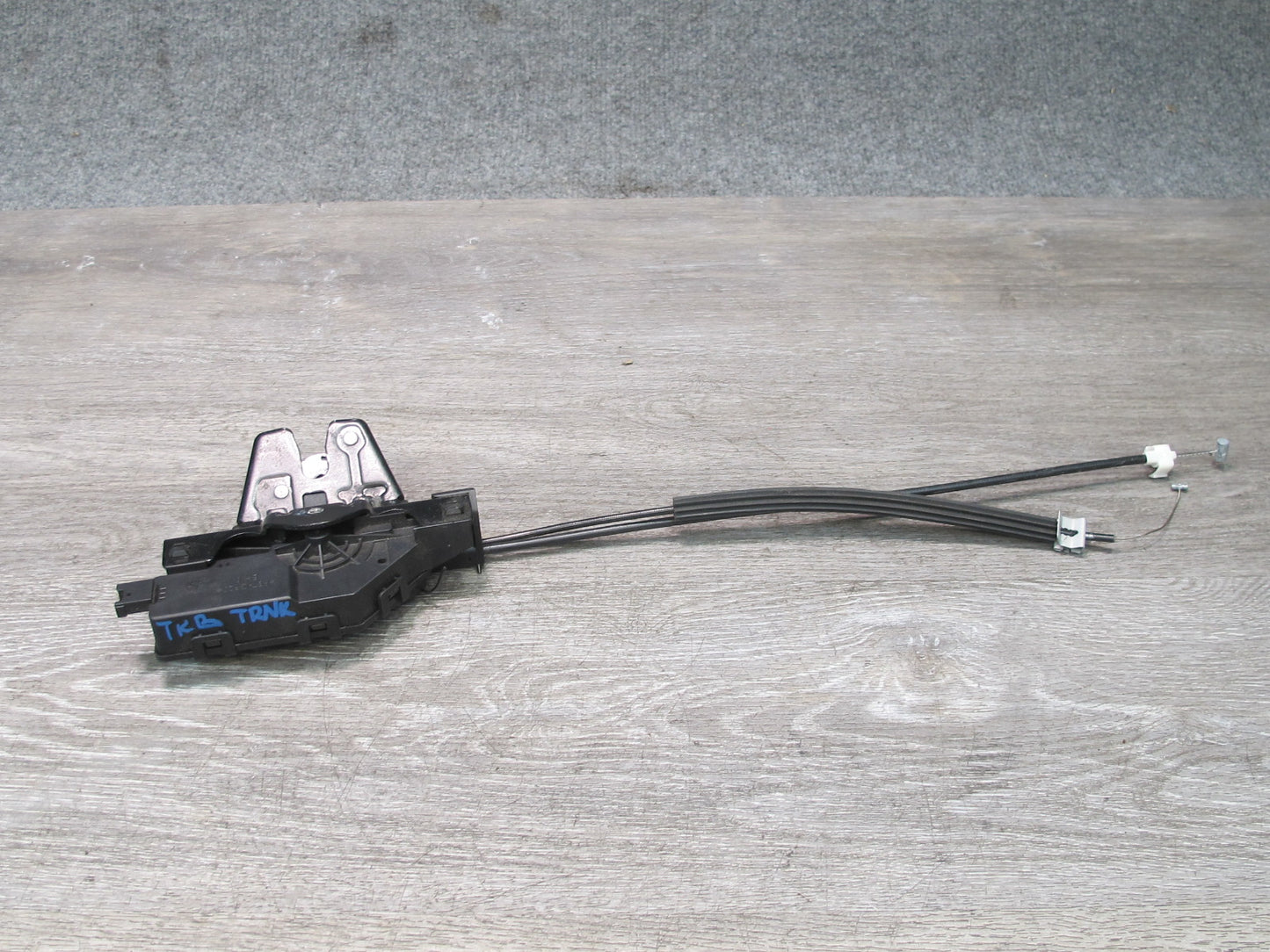 2008-2013 BMW E90 E92 M3 328i 335i Rear Trunk Lid Lock Latch Actuator