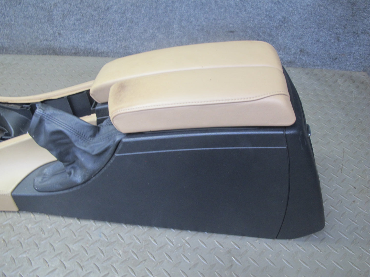 2008 BMW E90 E92 E93 M3 Center Console Trim Cover Panel w Armrest