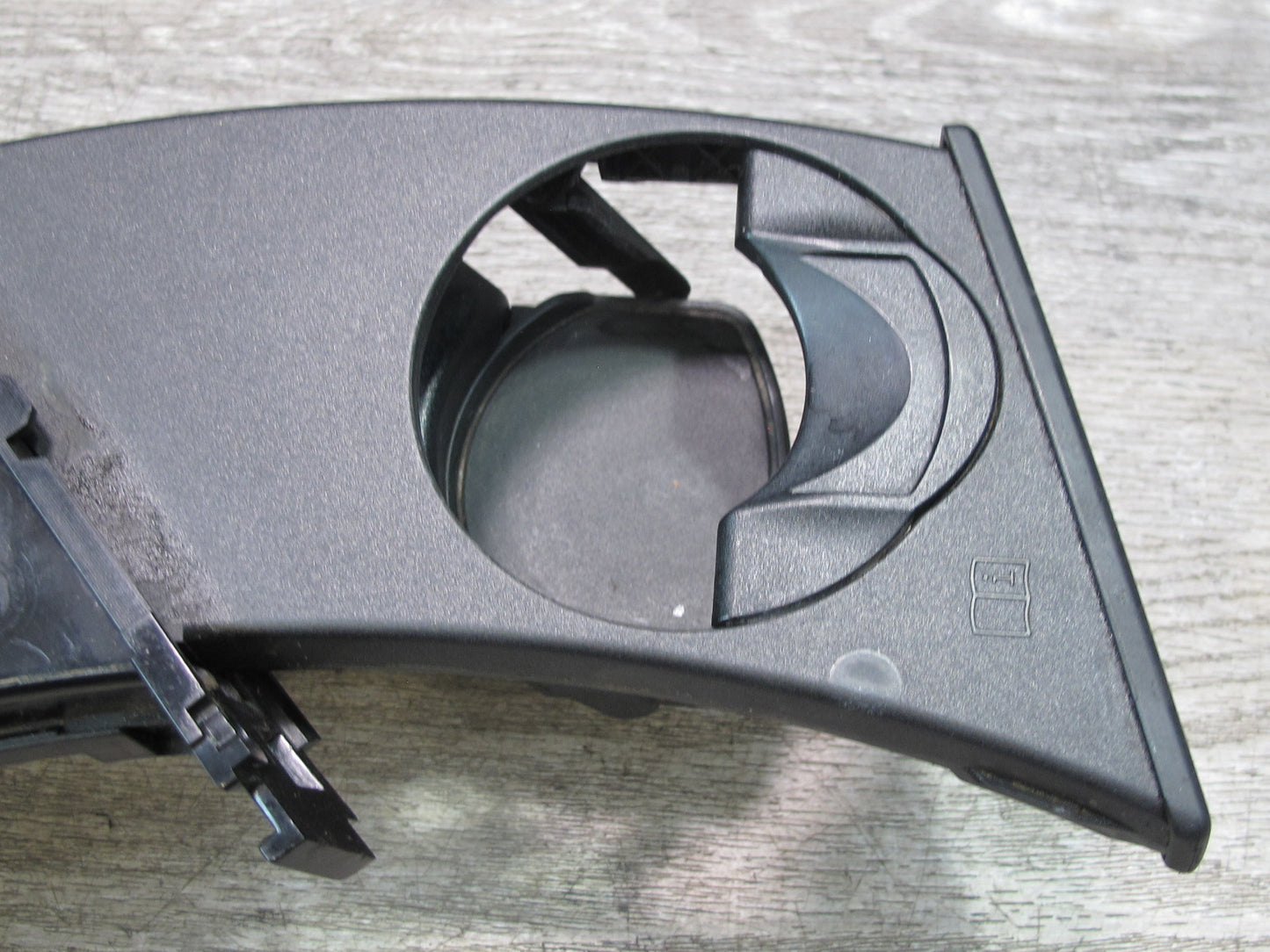 2008-2013 BMW E90 E92 E93 M3 328i 335i Dash Front Left CUP Holder 7127406