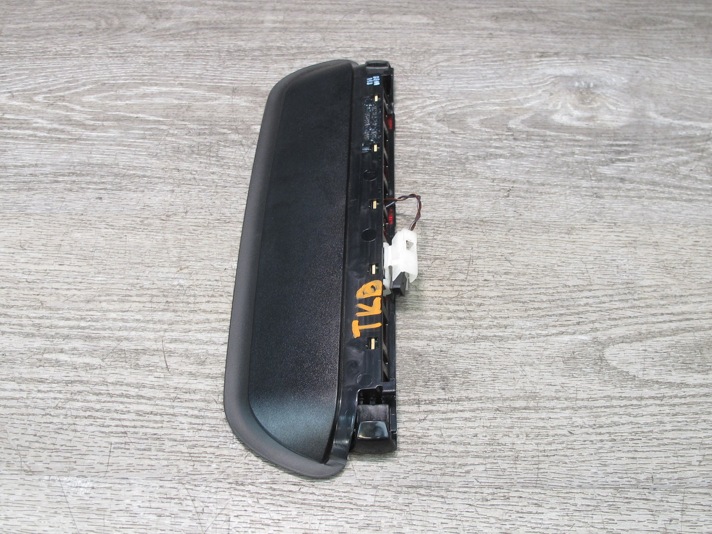 2008-2011 BMW E90 M3 328i 335i Rear Third 3RD Brake Light Lamp