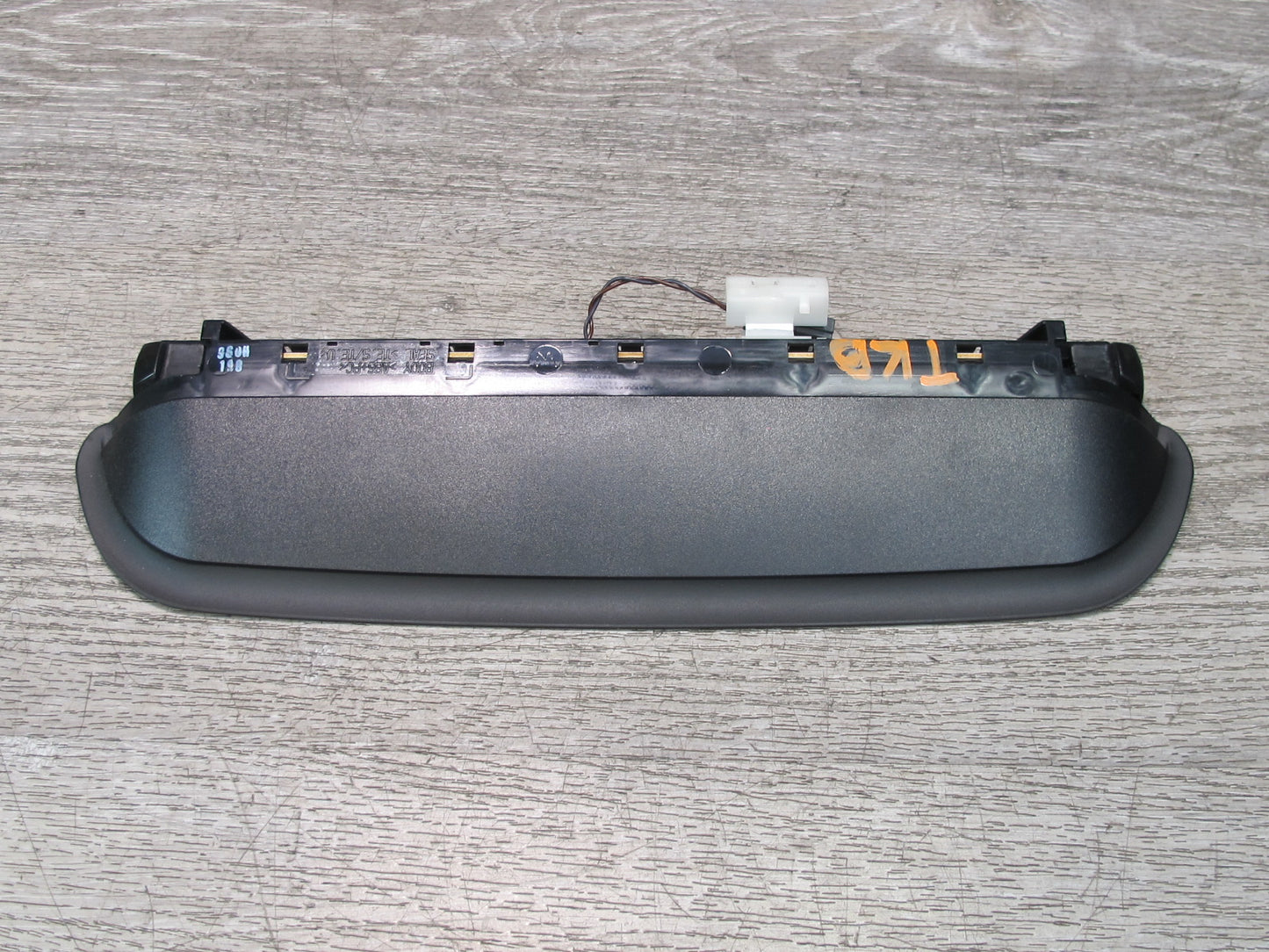 2008-2011 BMW E90 M3 328i 335i Rear Third 3RD Brake Light Lamp
