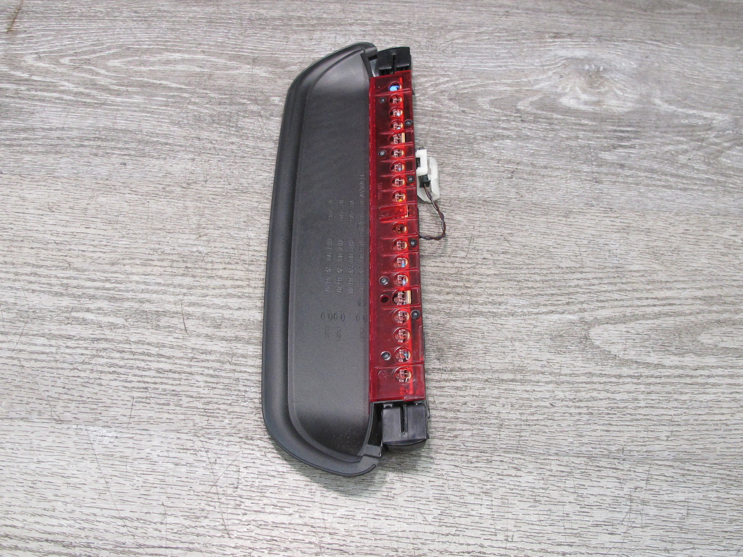 2008-2011 BMW E90 M3 328i 335i Rear Third 3RD Brake Light Lamp