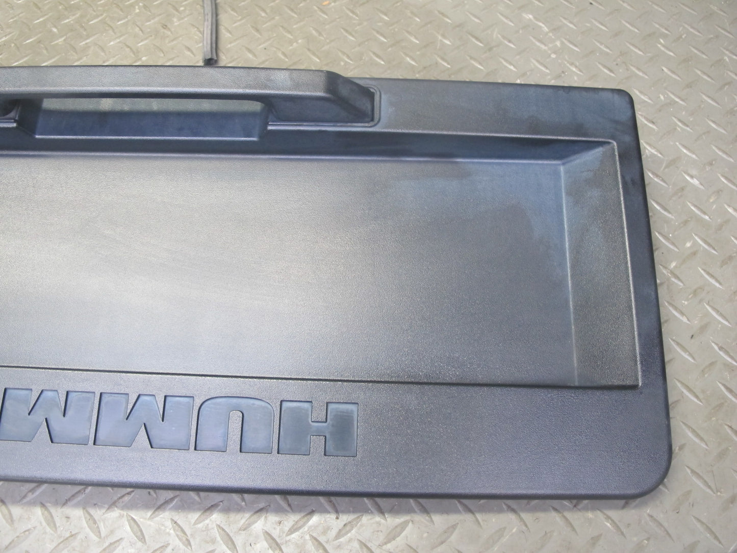 2006-2009 Hummer H2 Rear Trunk Lid Liftgate License Plate Panel w Handle