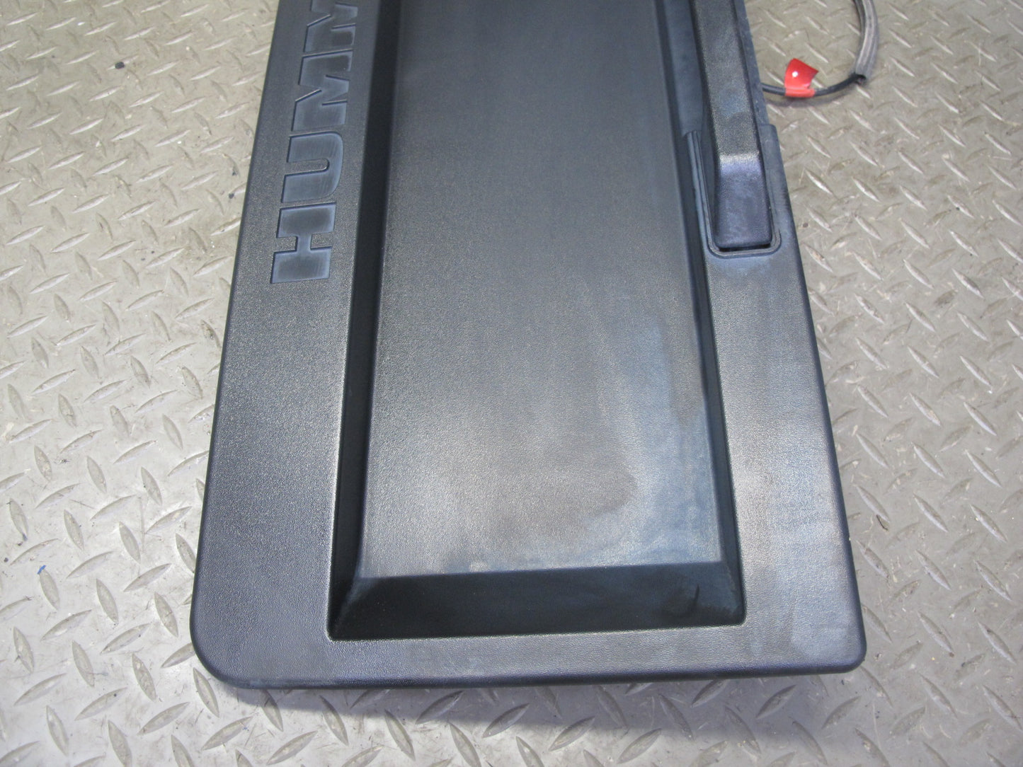 2006-2009 Hummer H2 Rear Trunk Lid Liftgate License Plate Panel w Handle