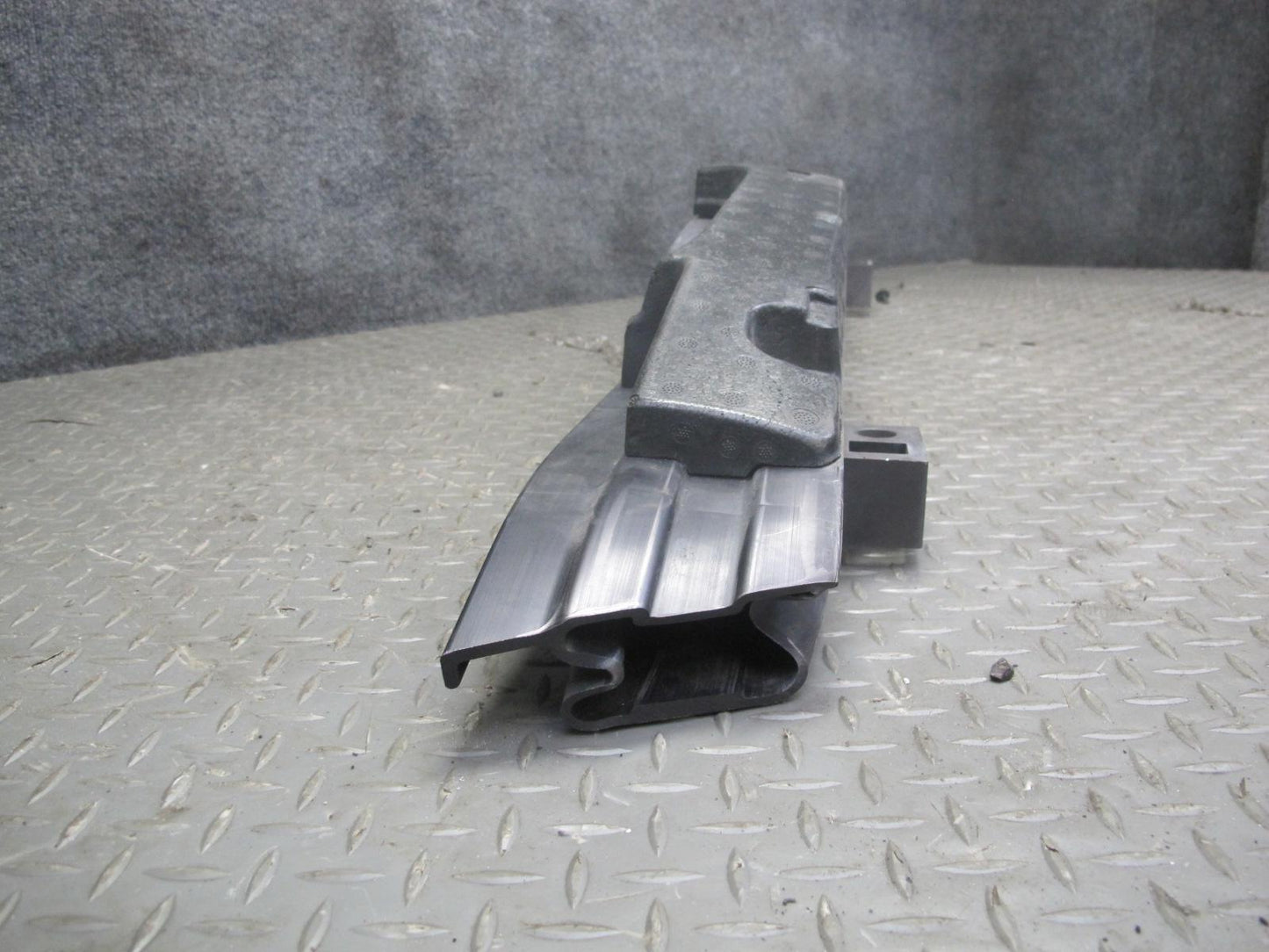 03-08 BMW E86 E85 Z4 Front Bumper Reinforcement Impact Bar w Foam 7016055 OEM