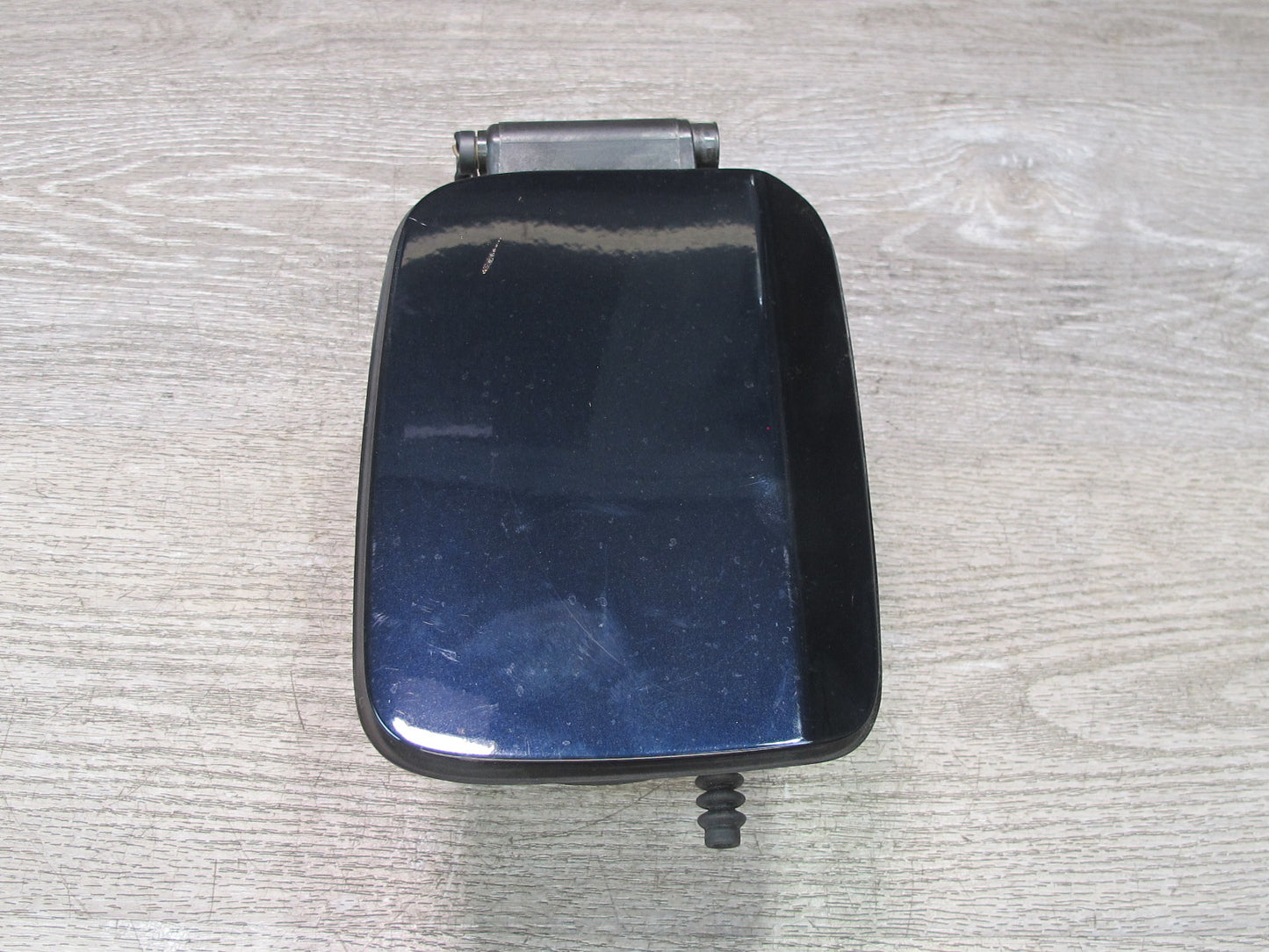 2008-2013 BMW E90 E91 M3 328i 335i Fuel Tank Filler Door Lid Cover w Hinge