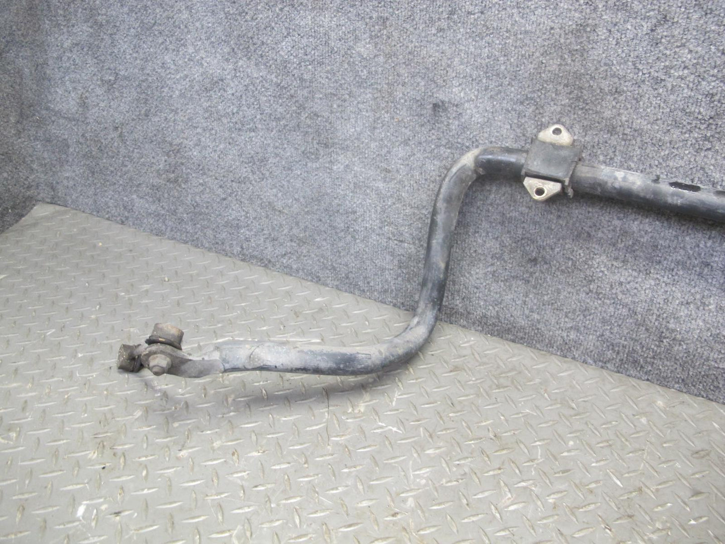 99-01 Isuzu Vehicross Front Suspension Stabilizer Anti Roll Sway Bar w Link OEM