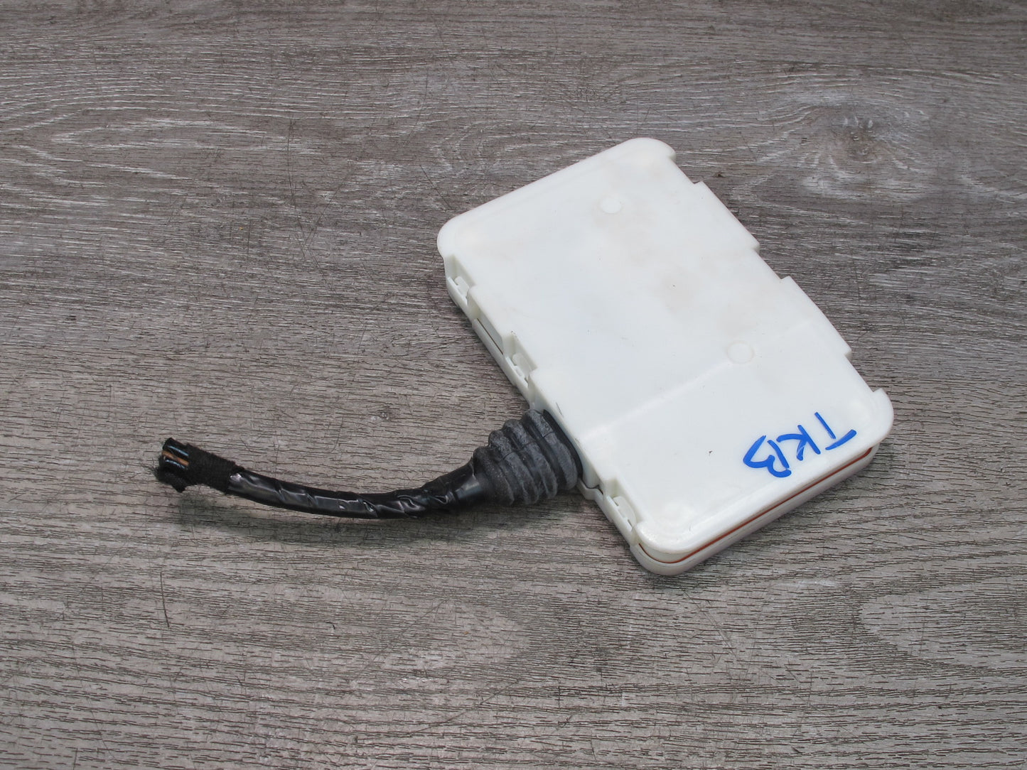 2008-2013 BMW E90 E91 E92 E93 M3 328i 335i USB Hub Audio Antenna Module