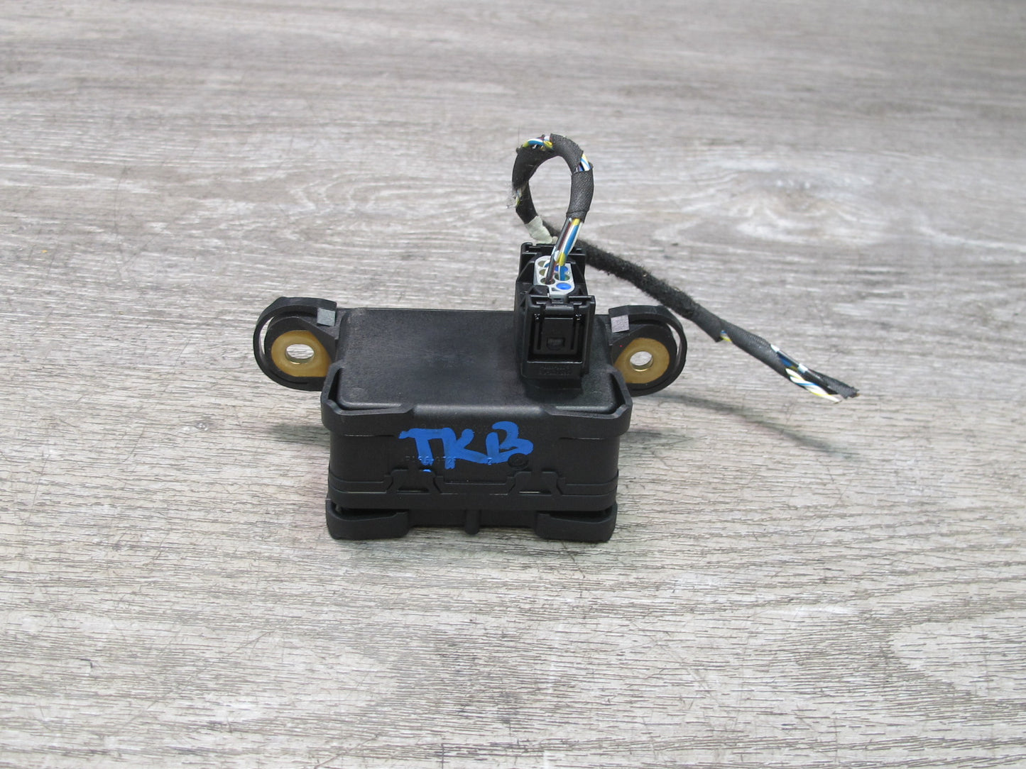 2008-2013 BMW E90 E91 E92 E93 M3 328i 335i YAW Turn Rate Acceleration Sensor