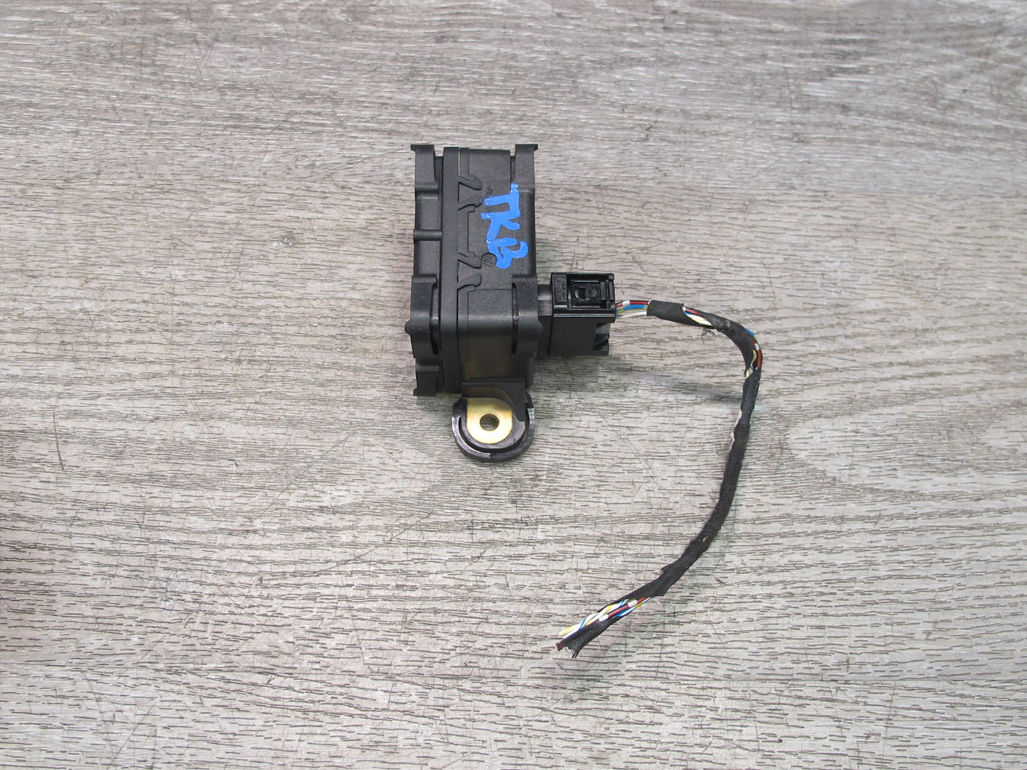 2008-2013 BMW E90 E91 E92 E93 M3 328i 335i YAW Turn Rate Acceleration Sensor