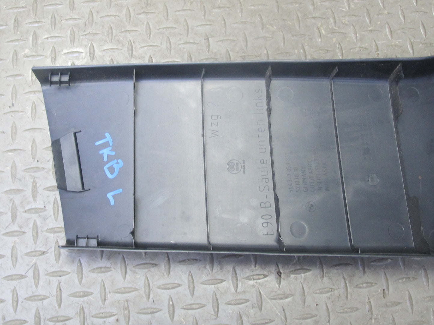 2008-2011 BMW E90 M3 328i 335i Interior B Pillar Lower Trim Panel Set of 2