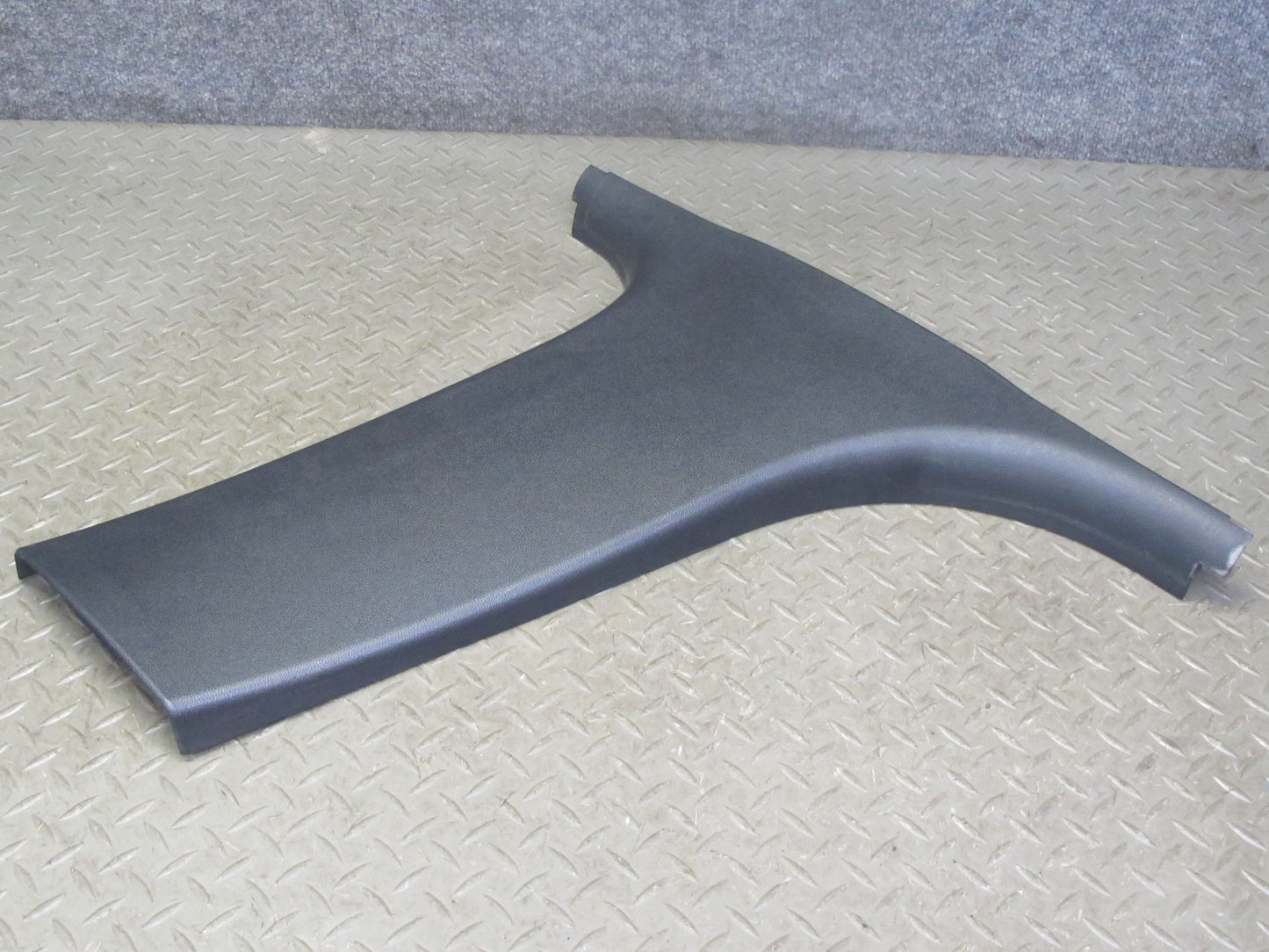2008-2011 BMW E90 M3 328i 335i Interior B Pillar Lower Trim Panel Set of 2