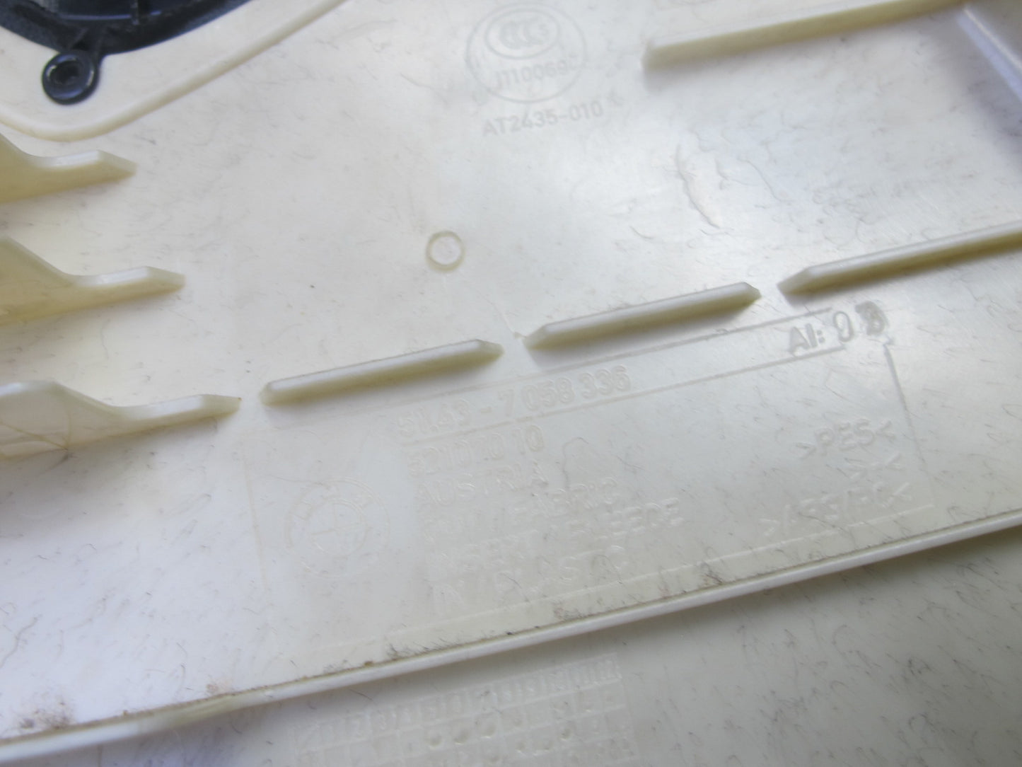 2008-2011 BMW E90 M3 328i 335i Interior B Pillar Upper Trim Panel Set of 2