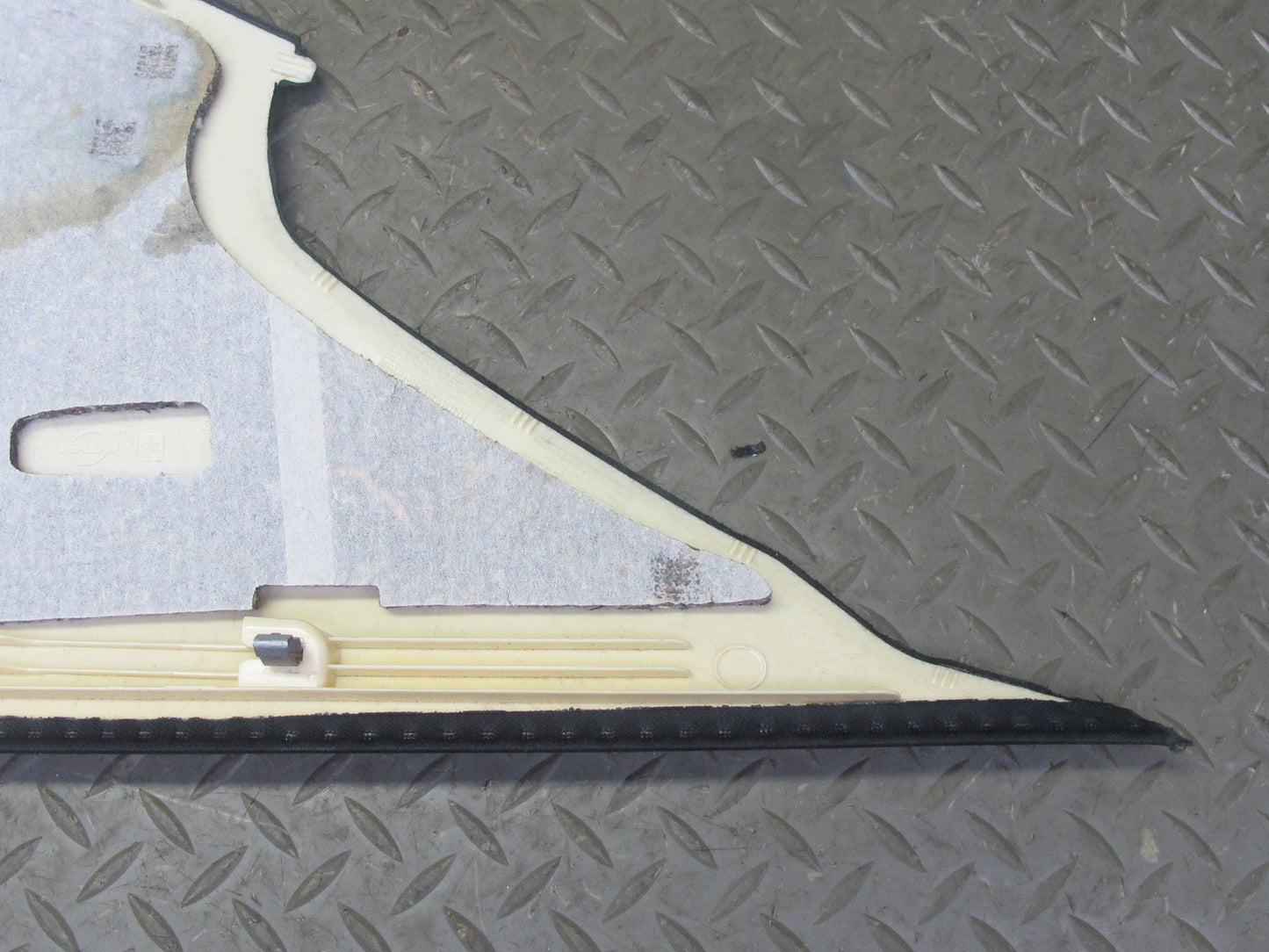 2008-2011 BMW E90 M3 328i 335i Rear Interior C Pillar Trim Cover Panel Set of 2